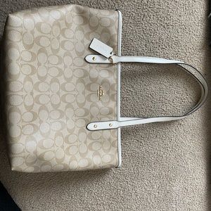 Coach tote purse